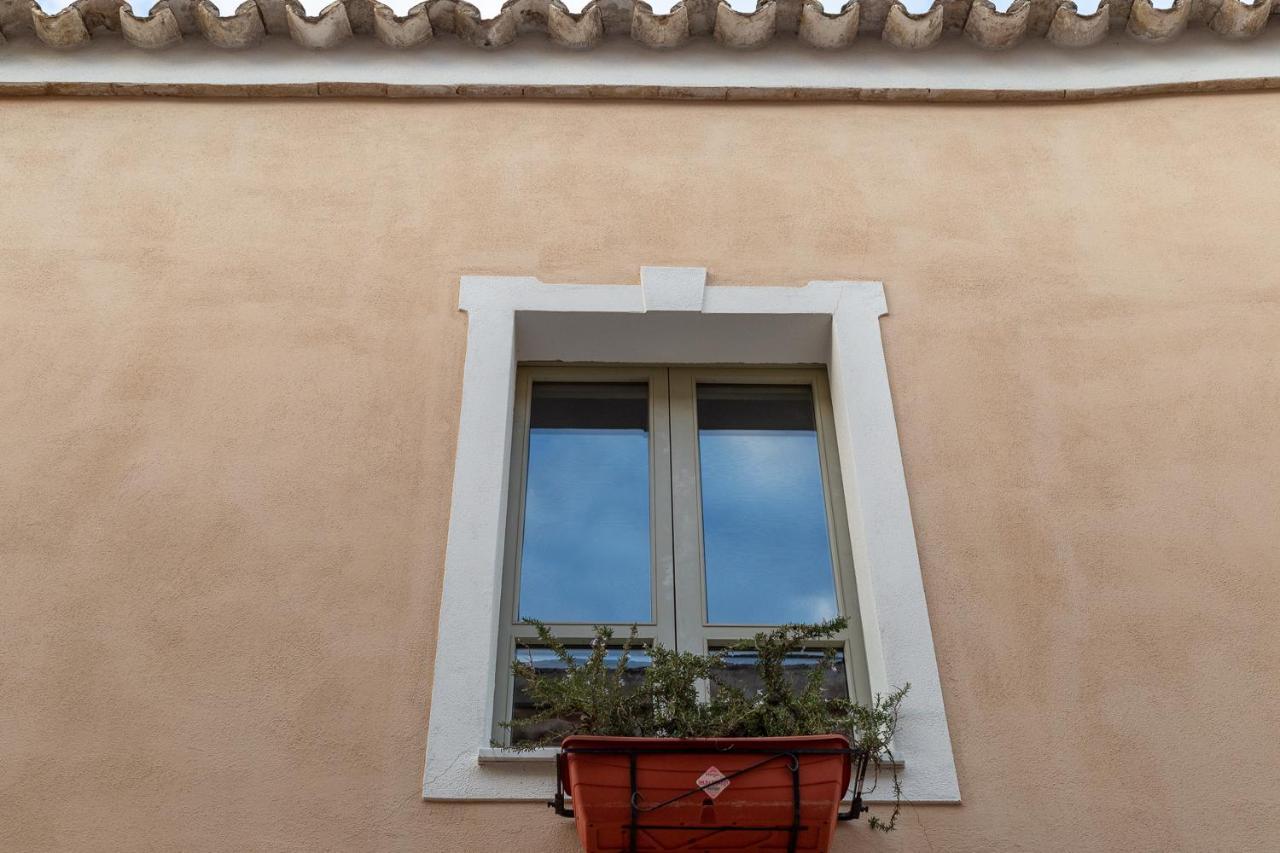 Villa Ladiri - Antica Dimora In Terra Cruda Sinnai Exterior foto